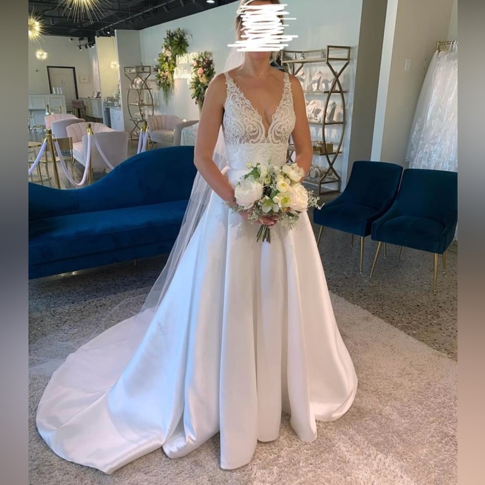 Wedding Dress / White Gown